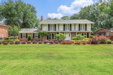 1808 Huntington Drive