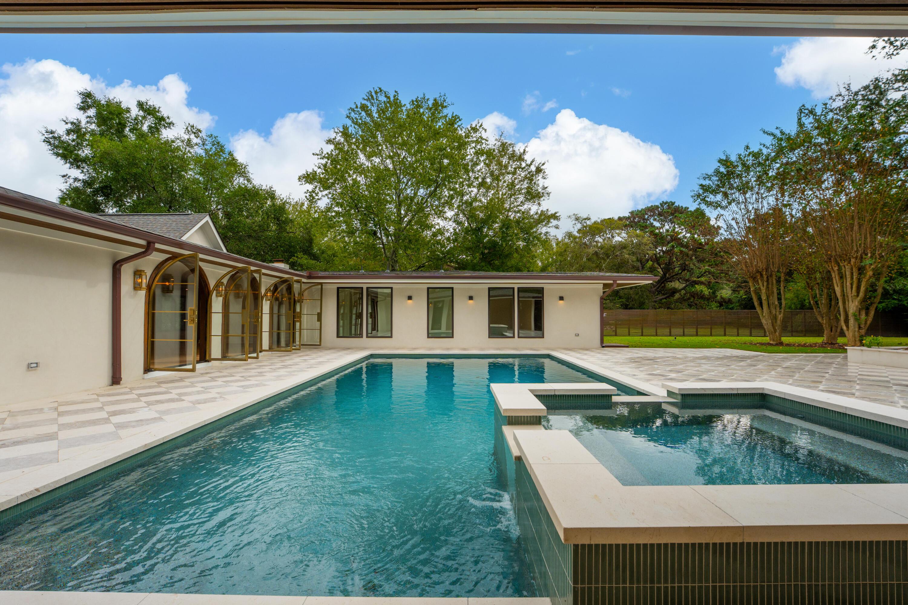 Image 3: 924WhitePointBlvd-KeenEyeMarketing-110