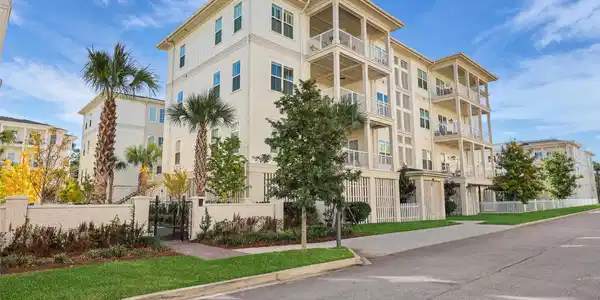 320 Longshore Street