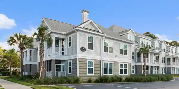 Image 3: front building 5