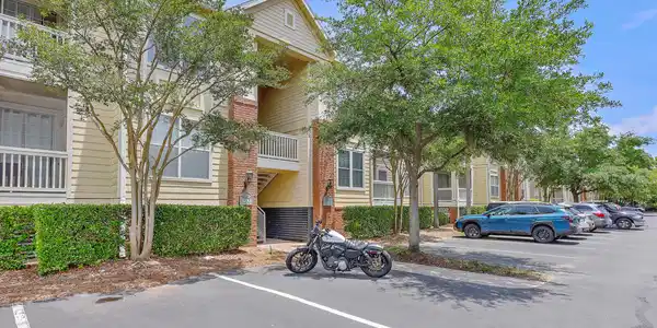 1600 Long Grove Drive