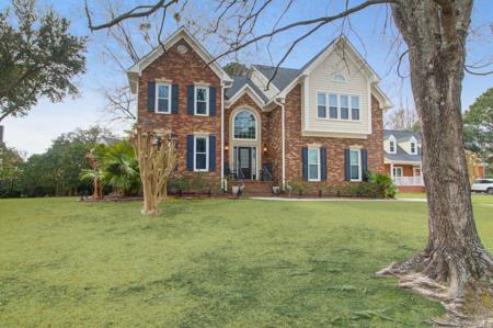 2713 Gaston Gate
