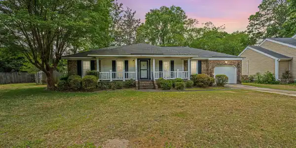 977 Mooring Drive