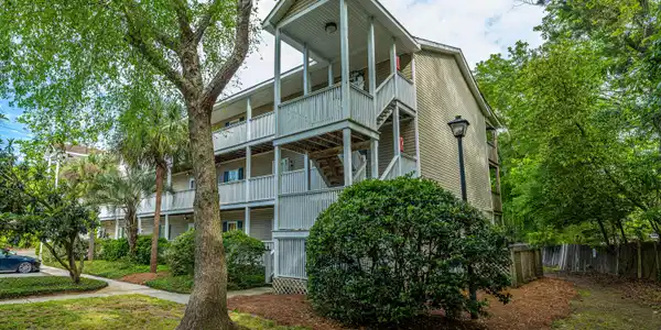 1530 Fort Johnson Rd