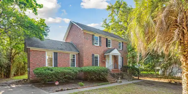 525 Old Bridge Court