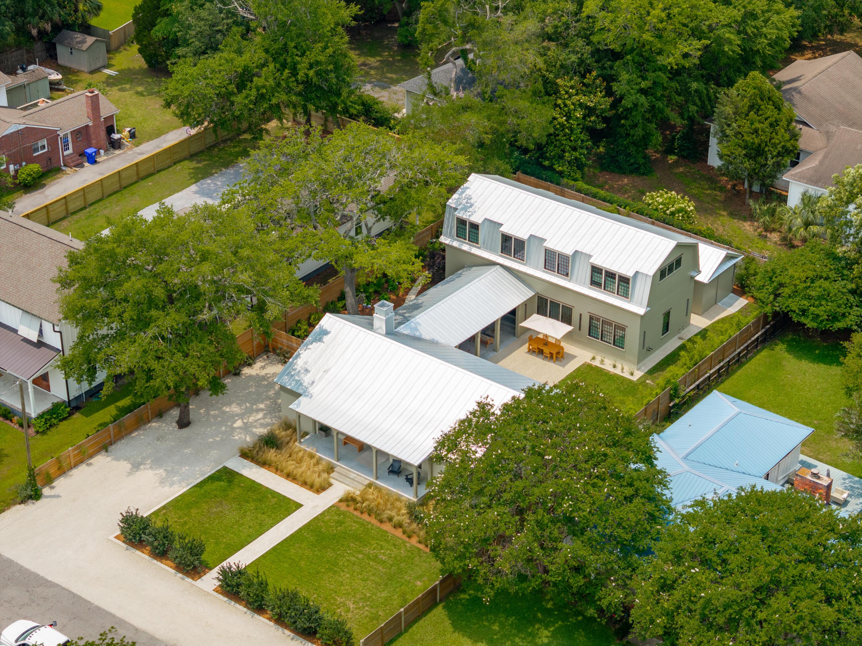 Image 2: 922 Kincade