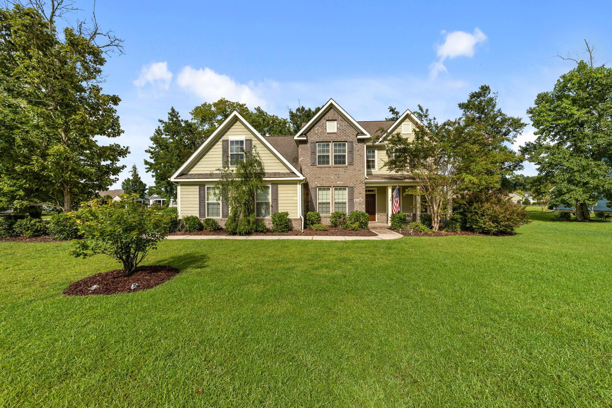 Image 2: 1-web-or-mls-CZ9A7750