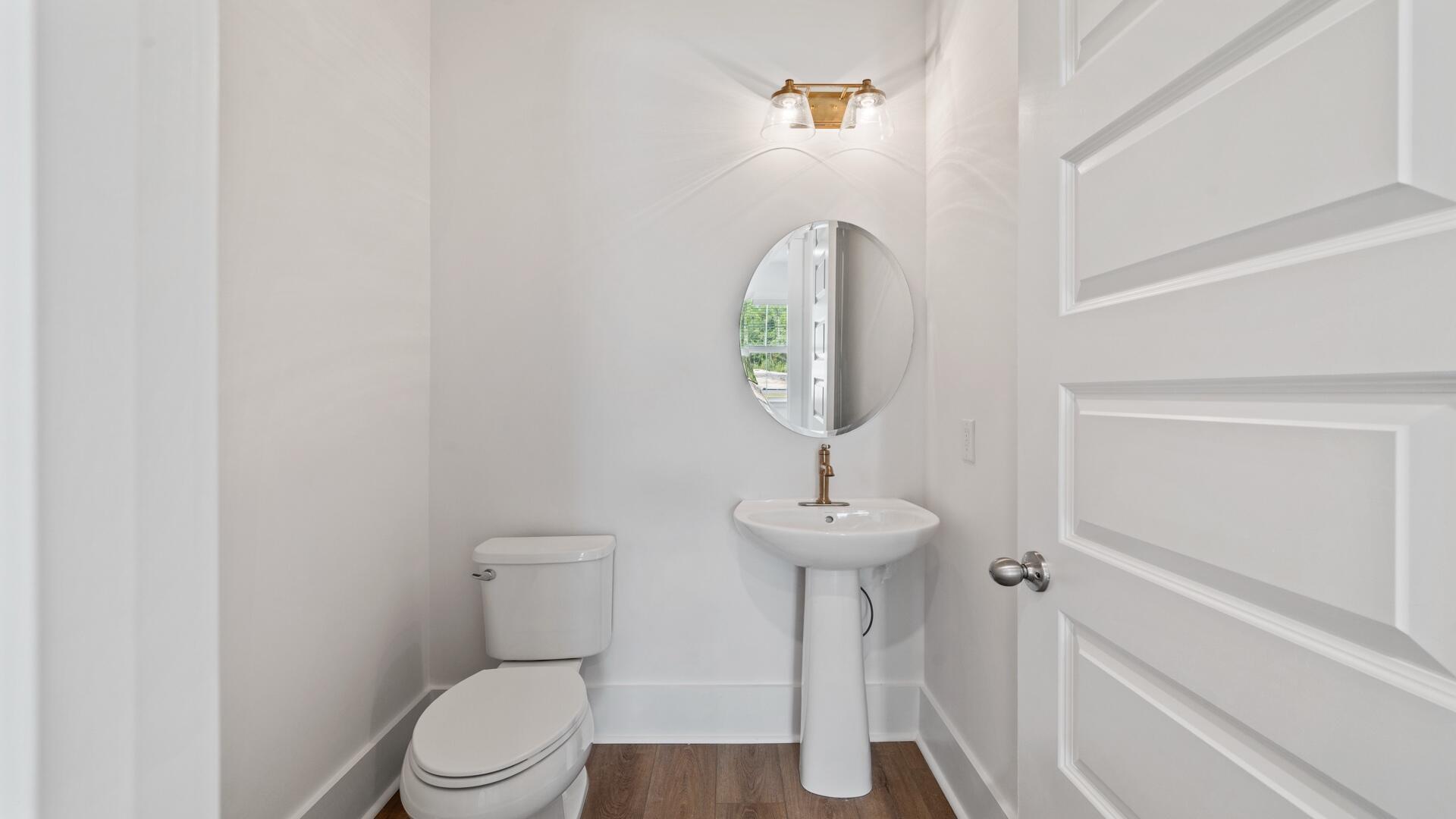 Image 4: Bathroom(2)