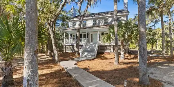 3236 Middle Dam Court