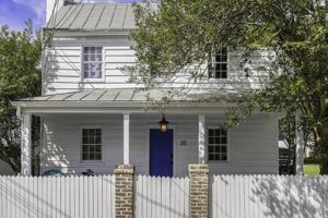 25 Sires Street