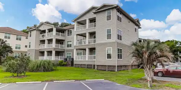 700 Daniel Ellis Drive