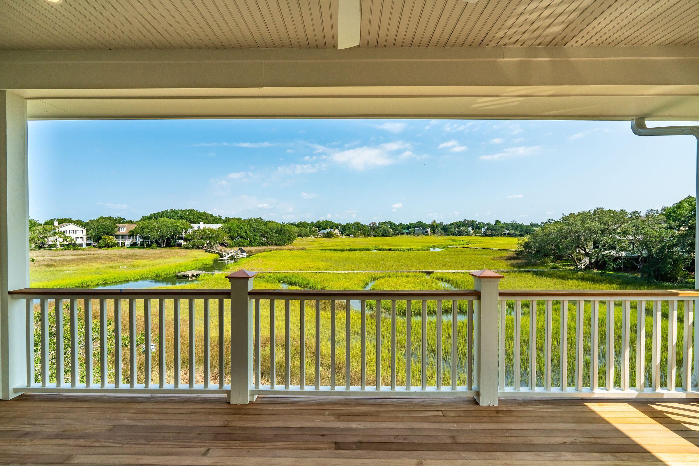 Image 2: 813HarbourWatchCt-KeenEyeMarketing-063