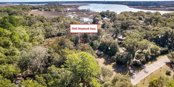 7045 Maybank Highway, Wadmalaw Island SC 29487
