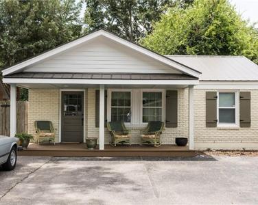 205 Scott Street