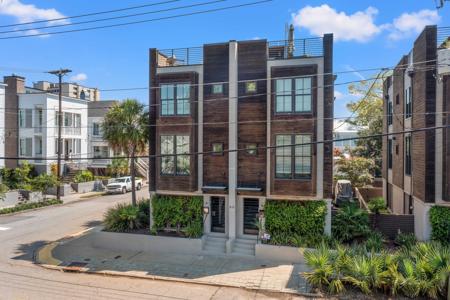 66 Gadsden Street