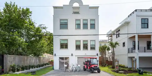 15 5th Avenue