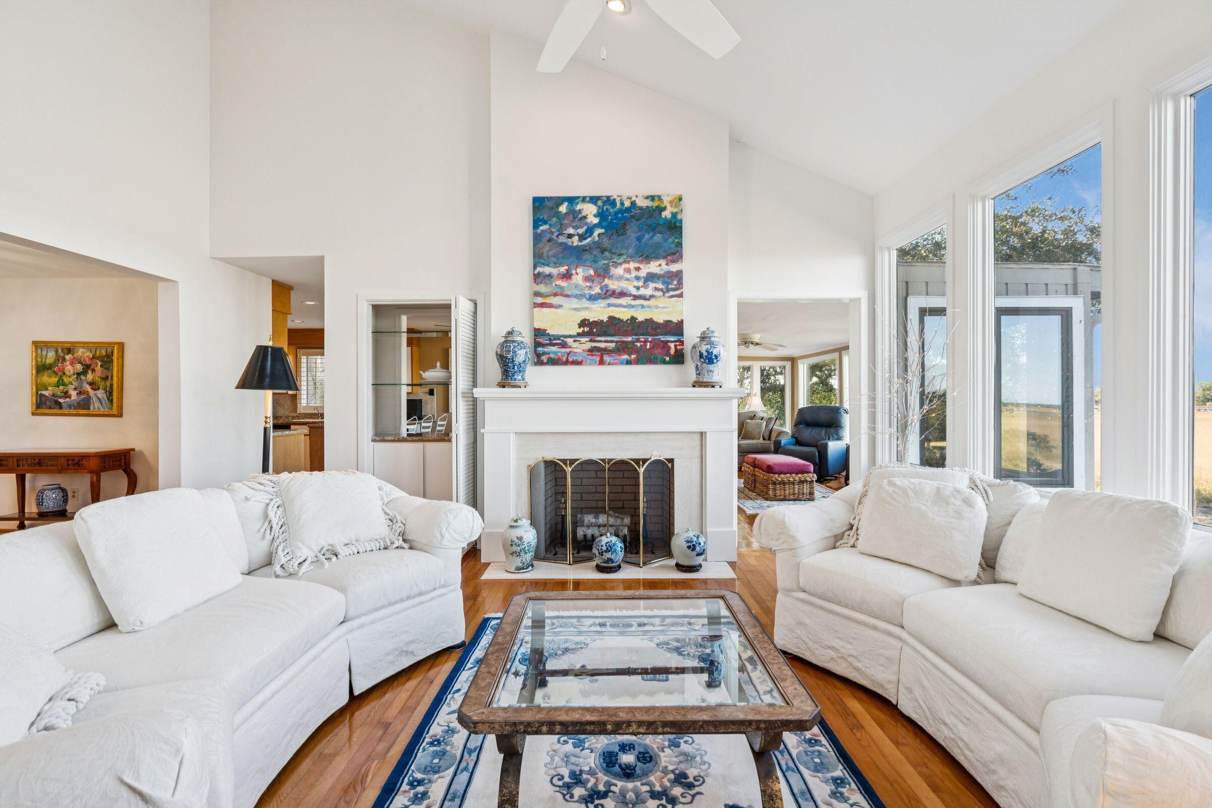 Image 4: 10WaterwayIslandDr-KeenEyeMarketing-022