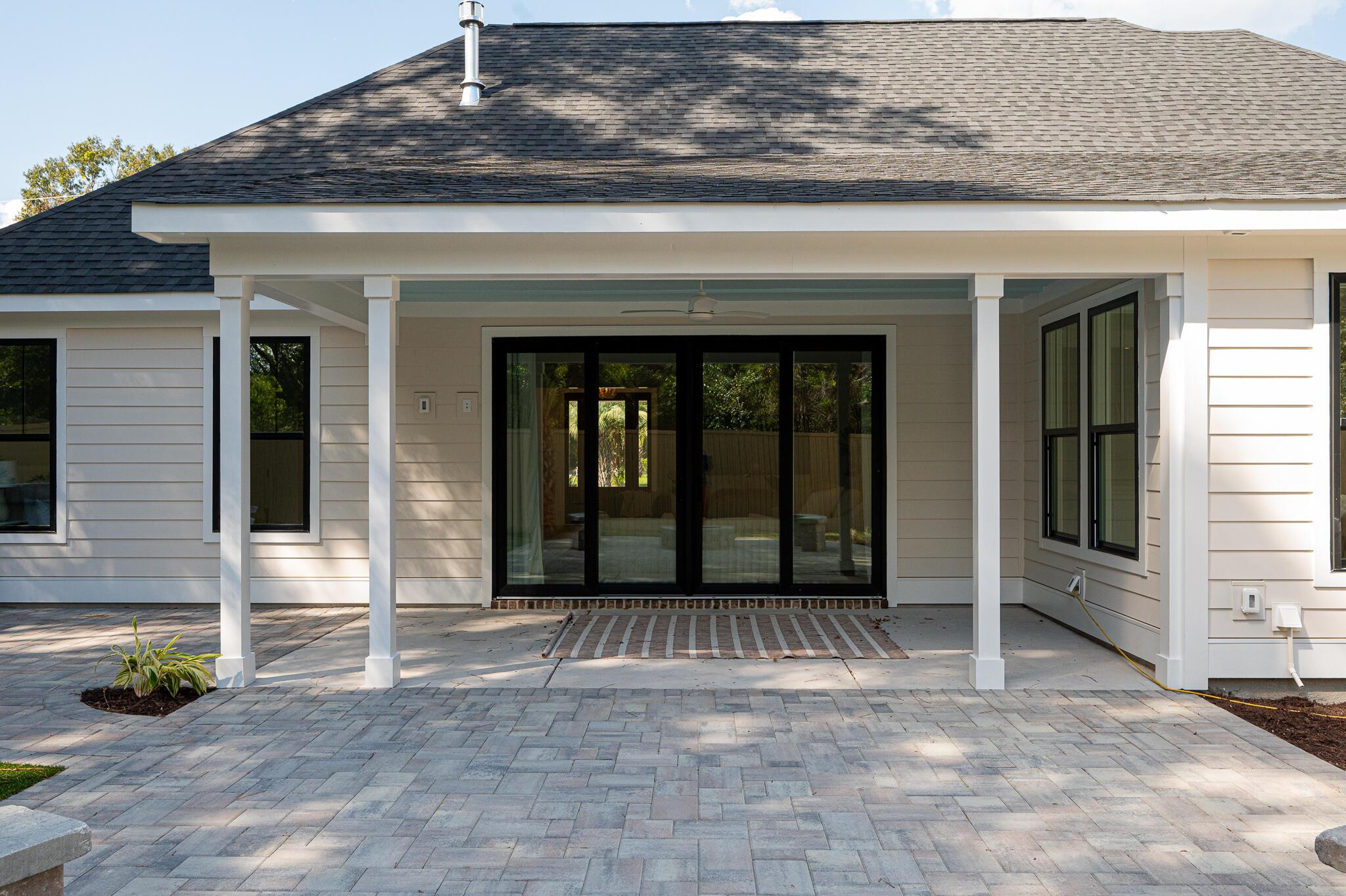 Image 2: Porch