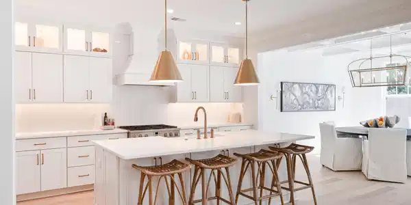 Image 3: Kitchen
