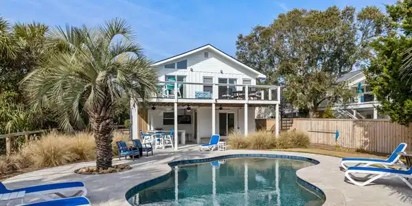 906 Carolina Boulevard