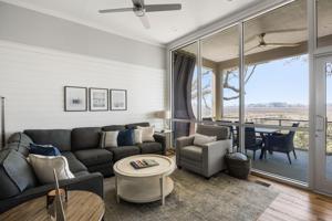 1727 Live Oak Park