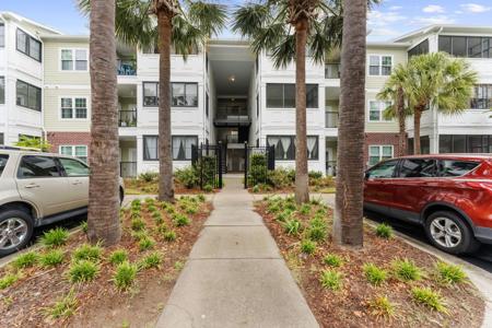 1025 Riverland Woods Place