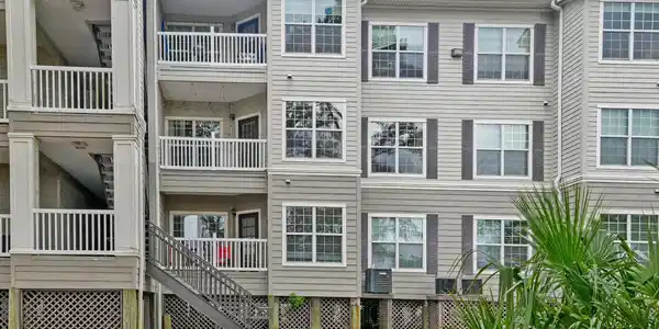 Image 3: 700 Daniel Ellis Dr 7206-24