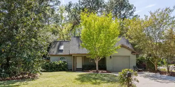 1239 Llewellyn Road