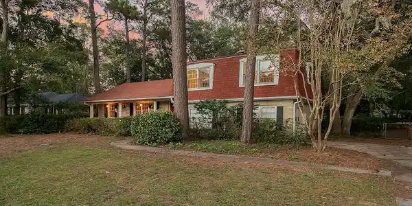 678 Oakfield Drive, Charleston SC 29412