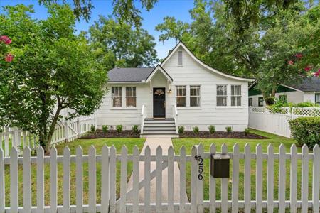 256 W Poplar Street