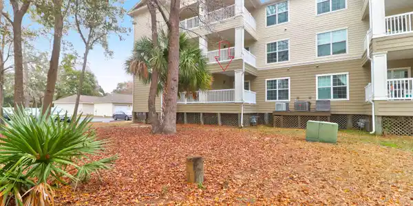 700 Daniel Ellis Drive