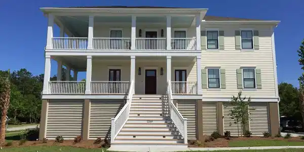 151 5th Avenue, Mount Pleasant SC 29464