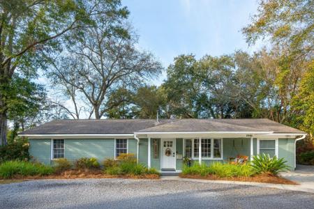 1446 Fort Johnson Road