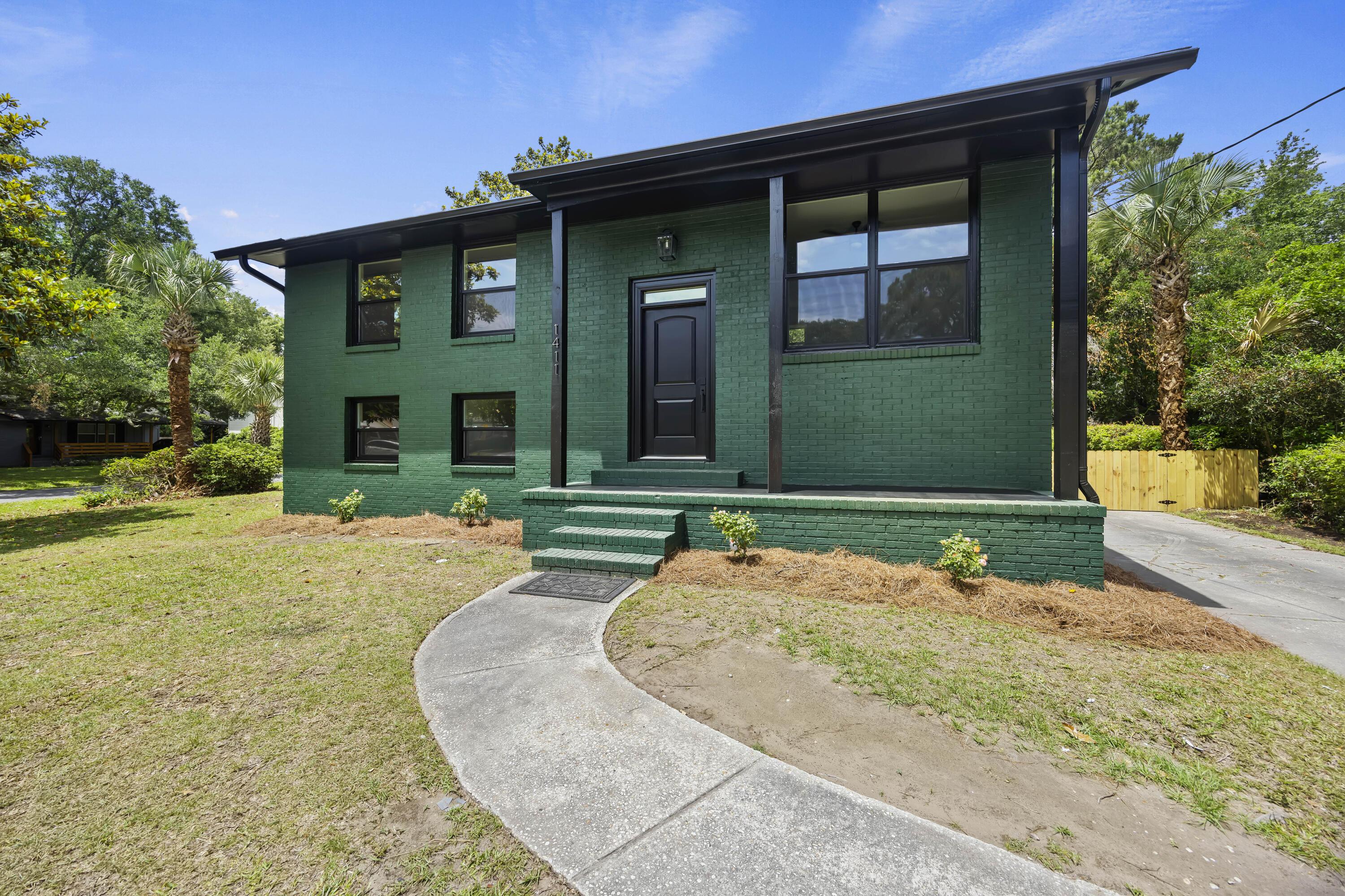 Image 2: CHS_9734