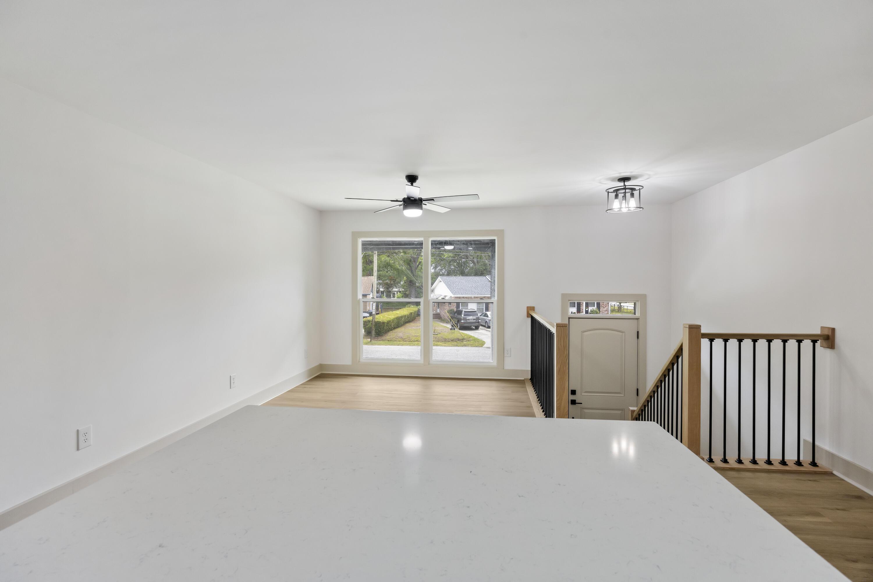 Image 3: CHS_9620