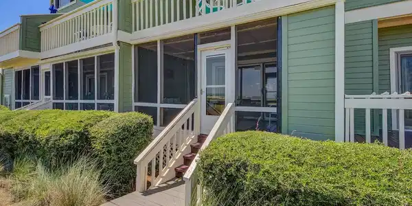 7000 Palmetto Drive