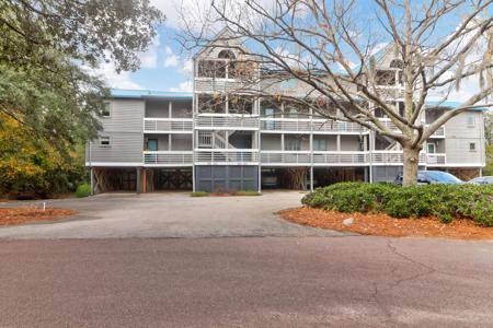 2403 Racquet Club Drive, Seabrook Island SC 29455