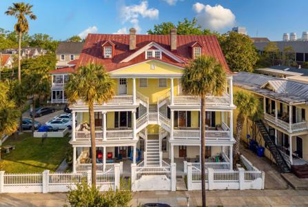 212 Calhoun Street