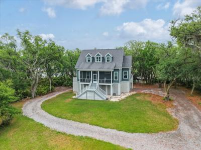 22 E Vista Boulevard