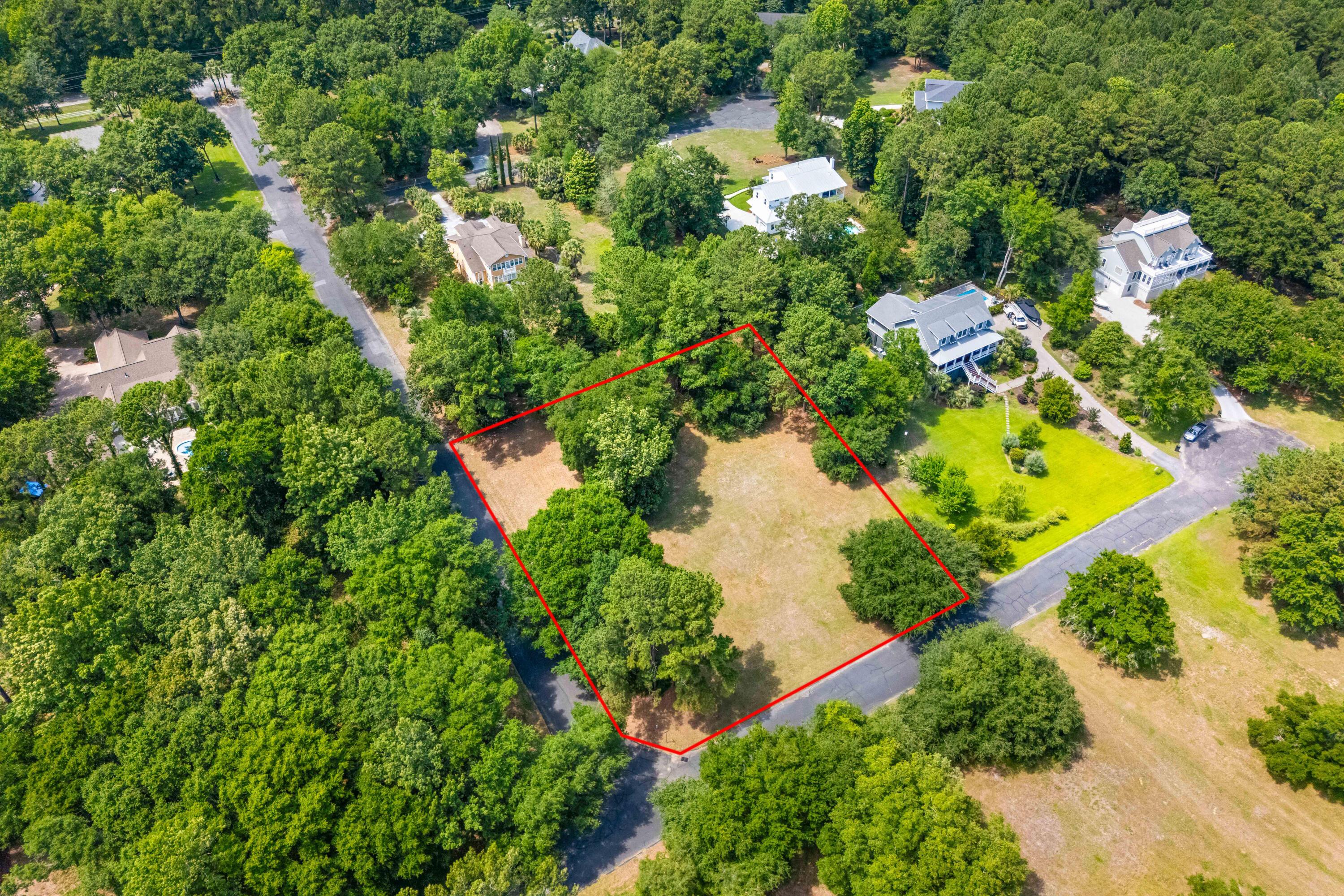 Image 2: Lot 14