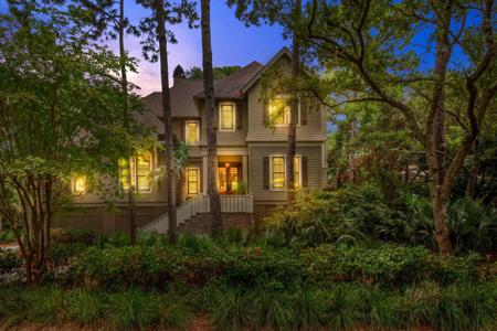 15 Royal Beach Drive