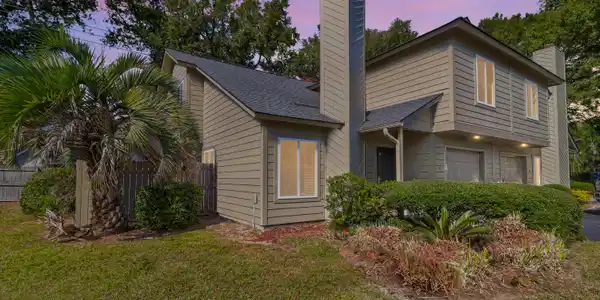 41 Maplecrest Drive