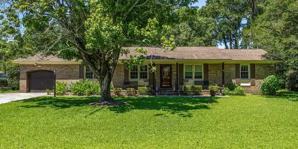 914 Cliffwood Drive