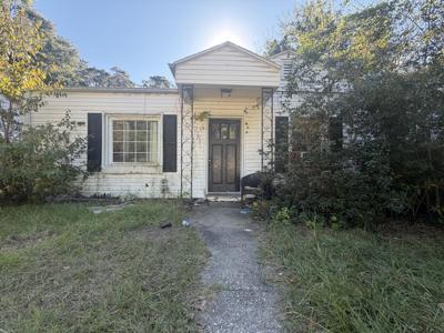 2155 Stonewood Drive