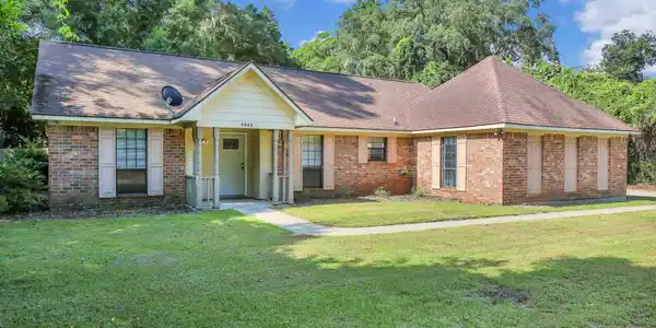 5945 Pleasant Farm Drive