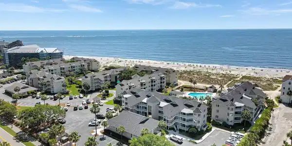 Image 2: Best Vacation Rentals in Isle of Palms W
