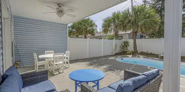 Image 4: 709 37th Ave S Unit 2 24
