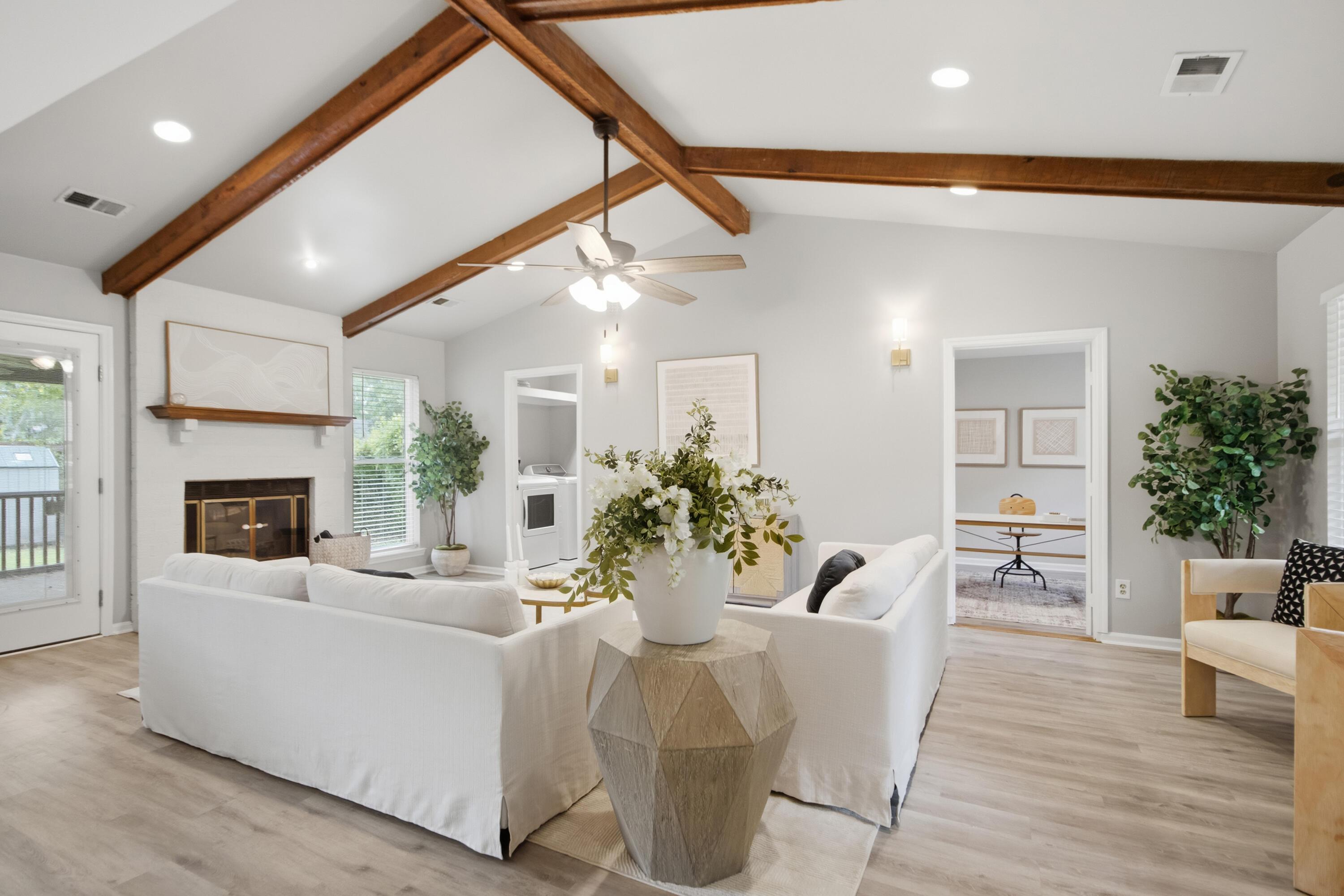 Image 4: 1660 Babington -Tidalcreekphoto- (3)