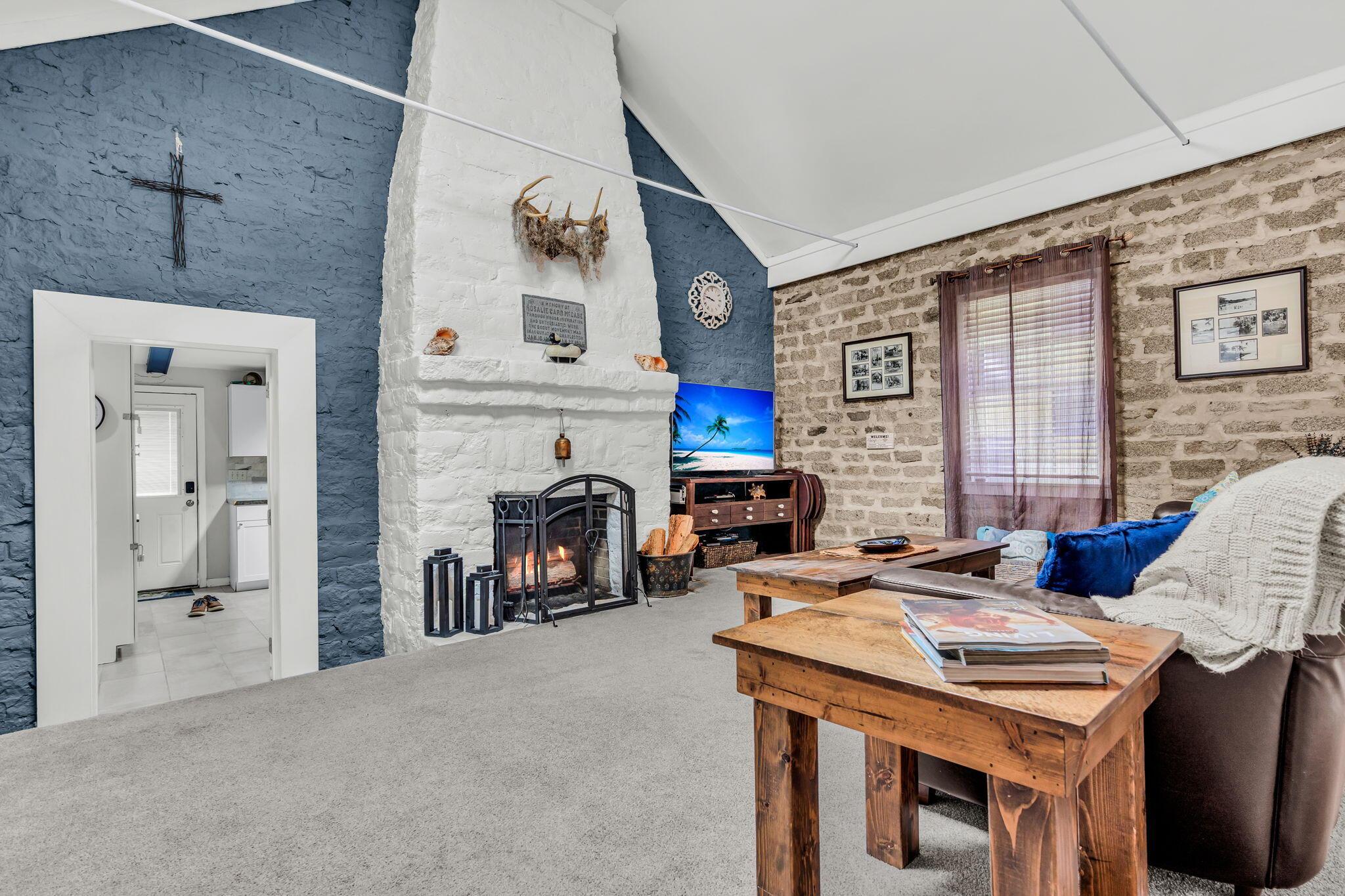 Image 4: CREM - 7262 Toogoodoo Rd Reshoot-2