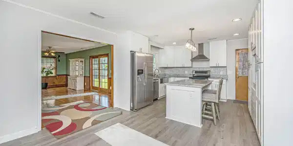 Image 3: 1259 Robin Road